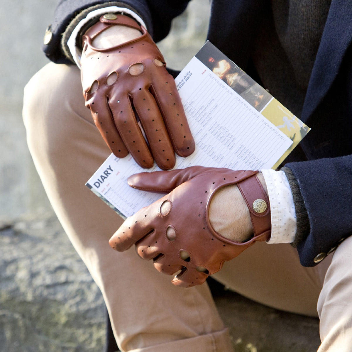 Cooper Men's Unlined Leather Driving Gloves – Southcombe Gloves